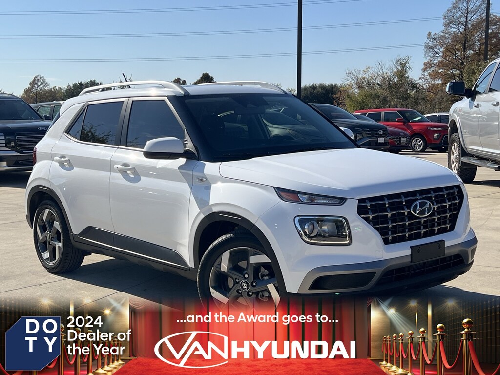 Used 2025 Hyundai Venue SEL SUV