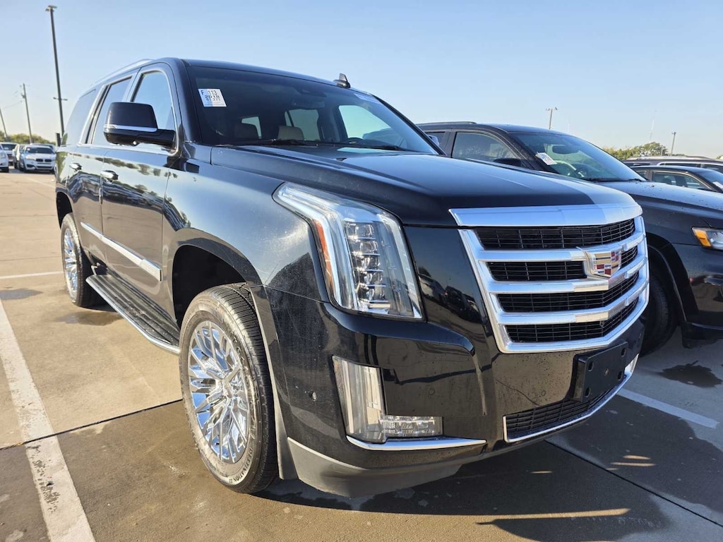 Used 2018 Cadillac Escalade Luxury SUV