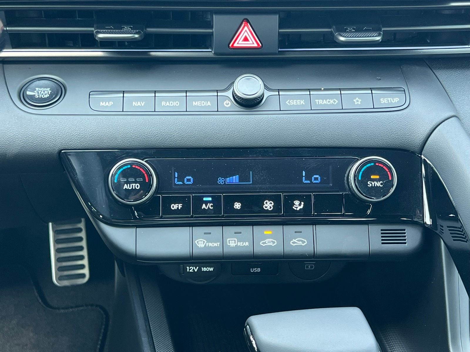 2025 Hyundai Elantra Blue - Photo 30
