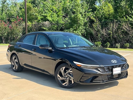 2026 Hyundai Elantra Limited Sedan