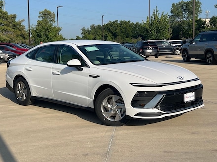 2026 Hyundai Sonata SE Sedan
