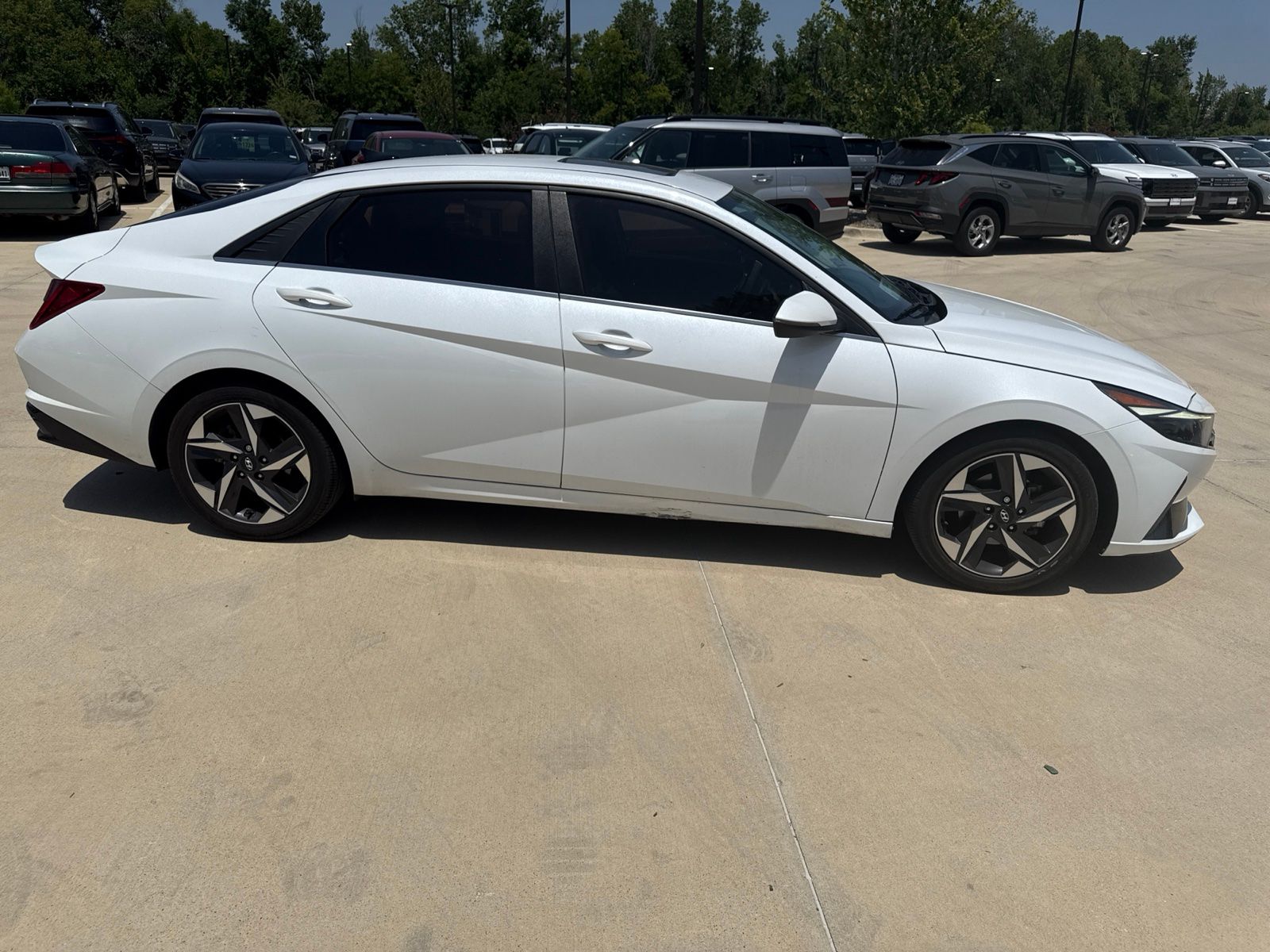 Used 2021 Hyundai Elantra Limited with VIN 5NPLP4AG1MH026448 for sale in Carrollton, TX