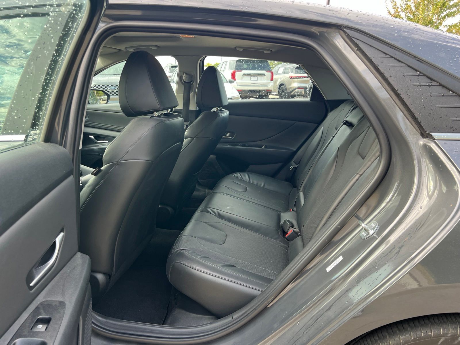 2023 Hyundai Elantra Limited - Photo 16