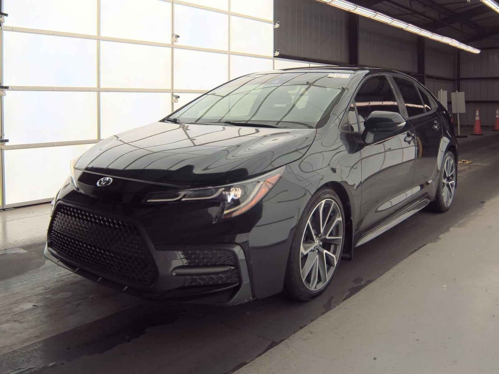 Used 2021 Toyota Corolla SE with VIN JTDS4MCE8MJ057915 for sale in Northfield, Minnesota