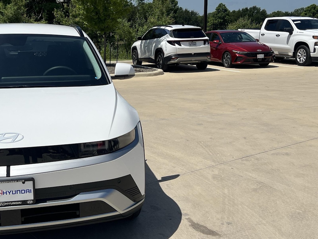 New 2025 Hyundai IONIQ 5 SEL SUV