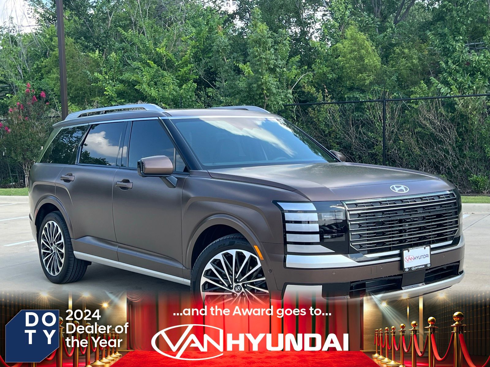 2026 Hyundai Palisade Calligraphy Hybrid AWD's photo