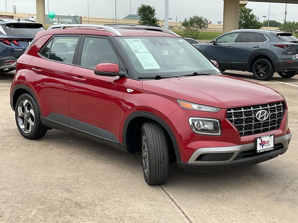 Certified 2025 Hyundai Venue SEL SUV