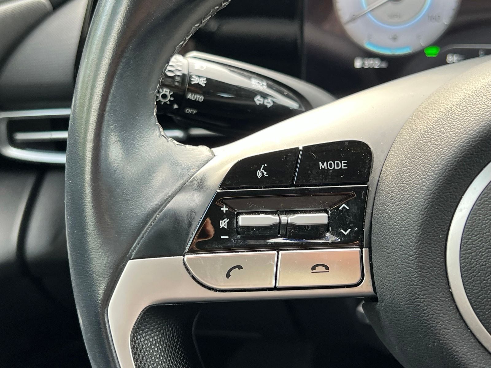 2023 Hyundai Elantra Limited - Photo 27