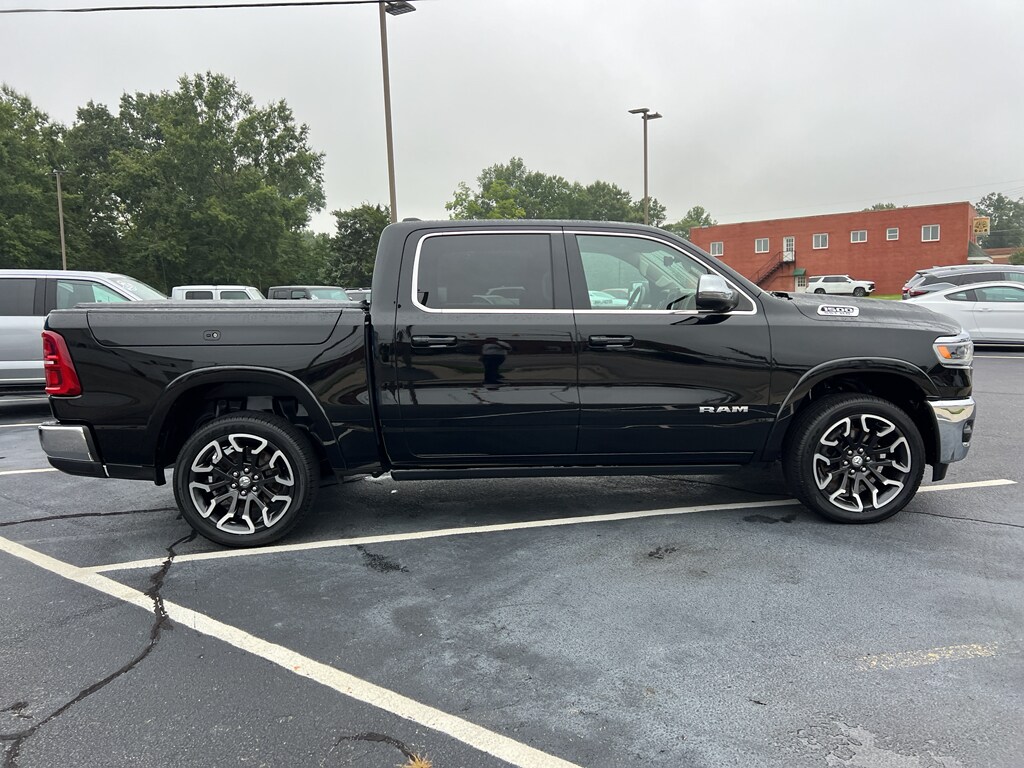 2025 Ram 1500 Limited photo 2