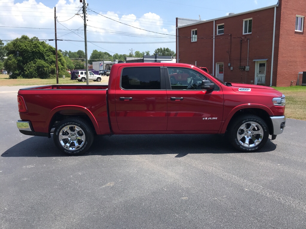 New 2026 Ram 1500 BIG HORN CREW CAB 4X4 5'7 BOX Pickup