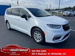 2026 Chrysler Pacifica SELECT Passenger Van