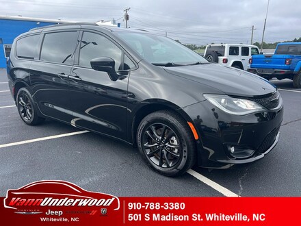 2020 Chrysler Pacifica Launch Edition Passenger Van