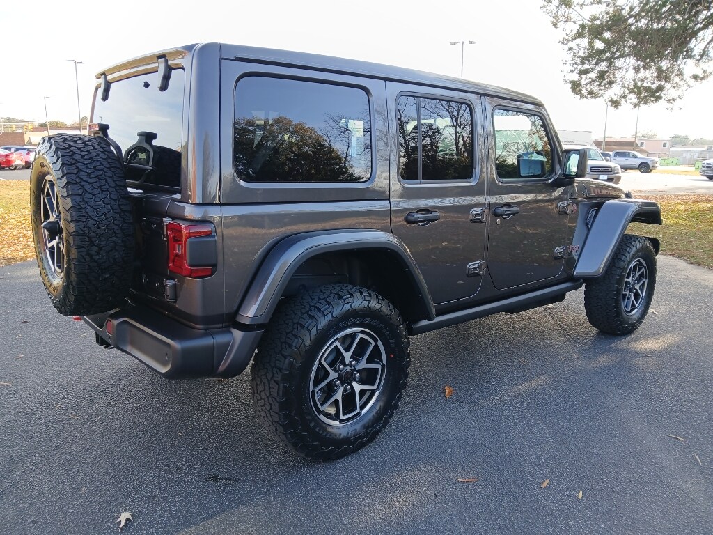 2026 Jeep Wrangler Rubicon photo 3