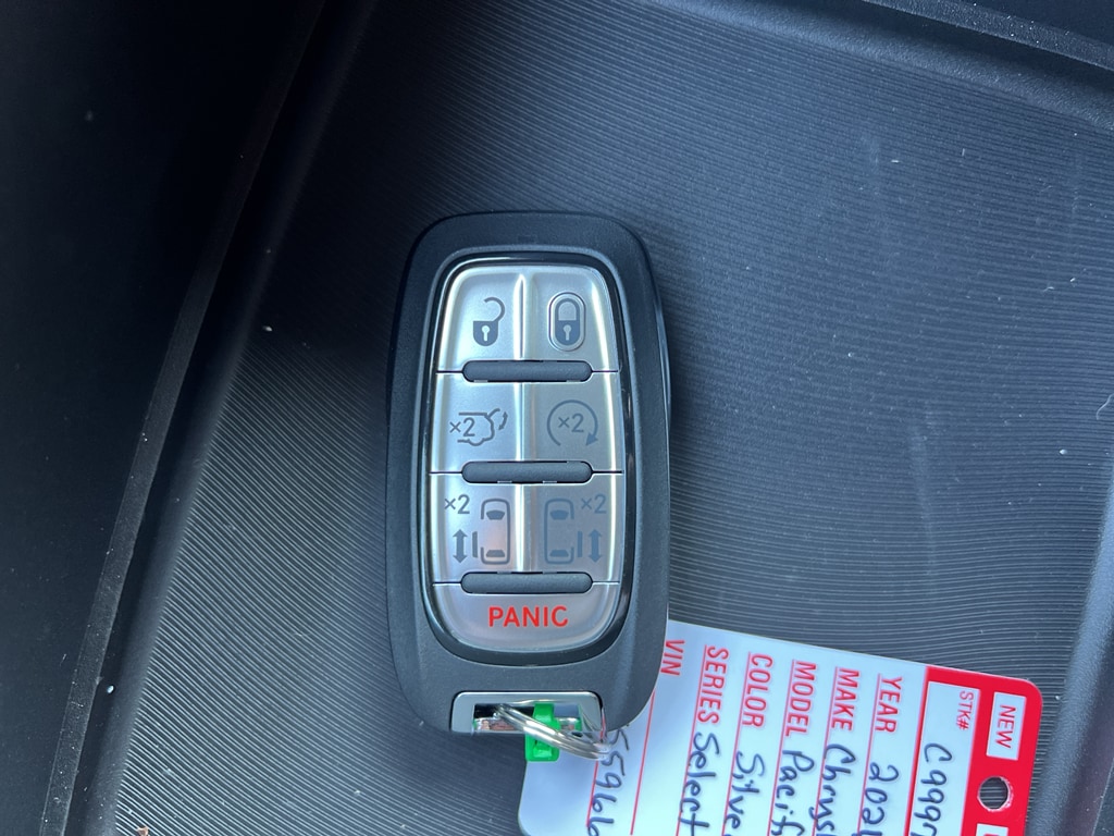 2026 Chrysler Pacifica Select - Photo 37