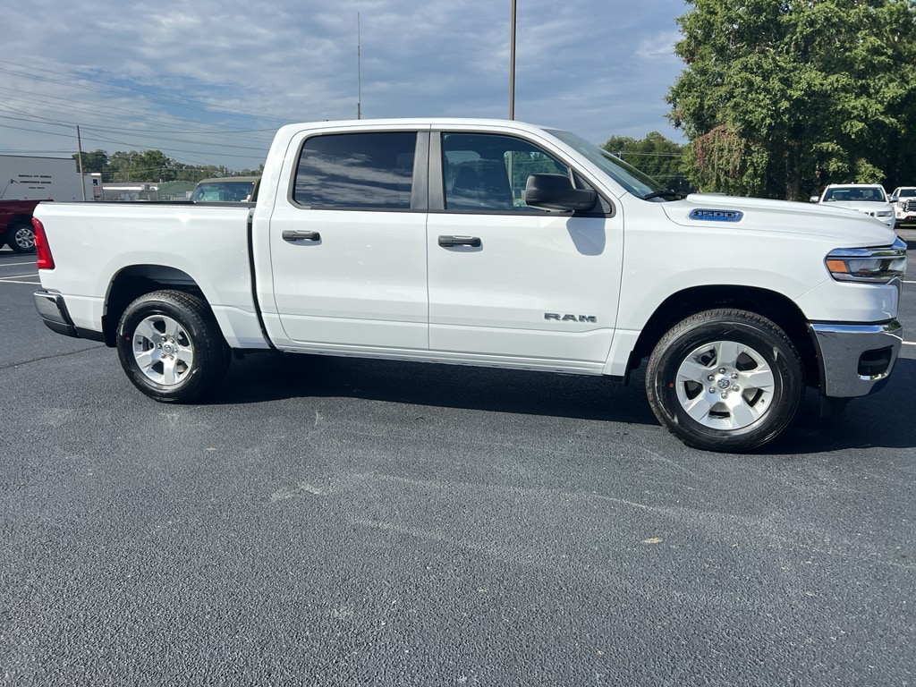 New 2025 Ram 1500 TRADESMAN CREW CAB 4X4 5'7 BOX Pickup