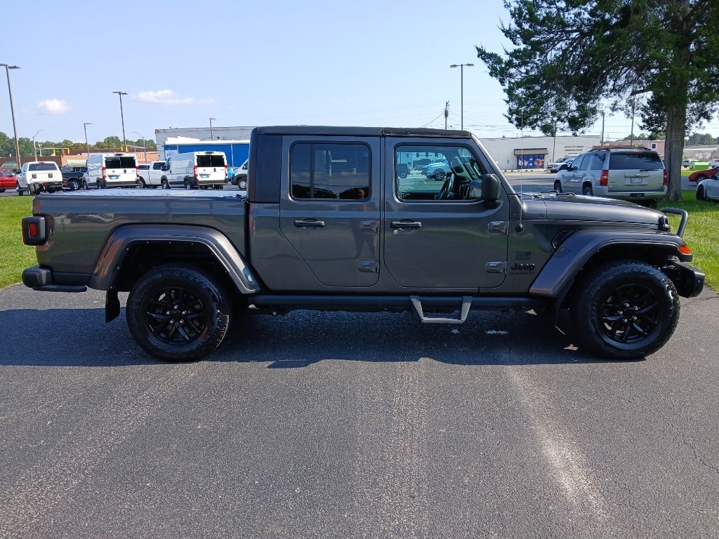 Used 2023 Jeep Gladiator Freedom Crew Cab
