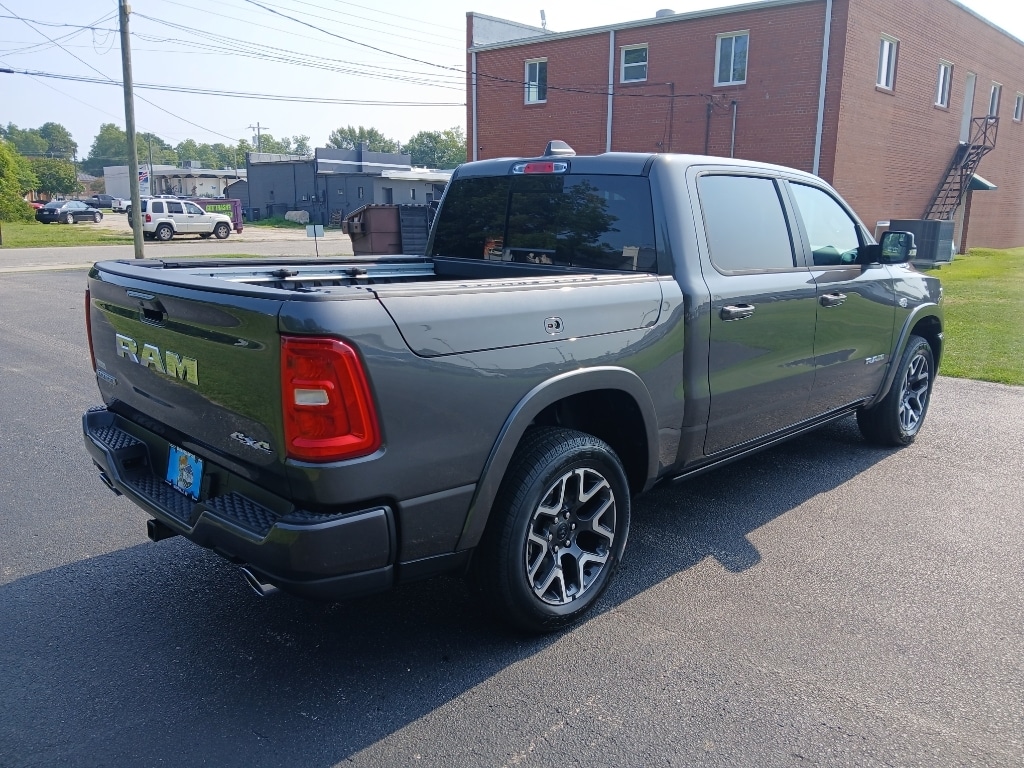 New 2026 Ram 1500 LARAMIE CREW CAB 4X4 5'7 BOX Pickup