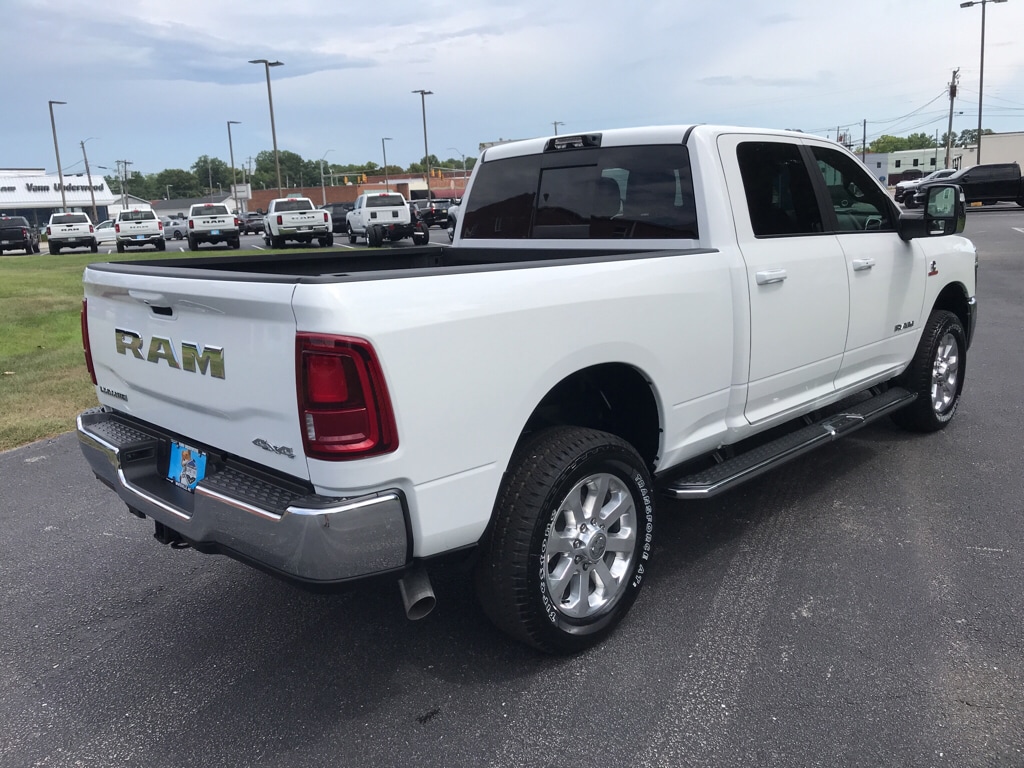 New 2026 Ram 2500 LARAMIE CREW CAB 4X4 6'4 BOX Pickup