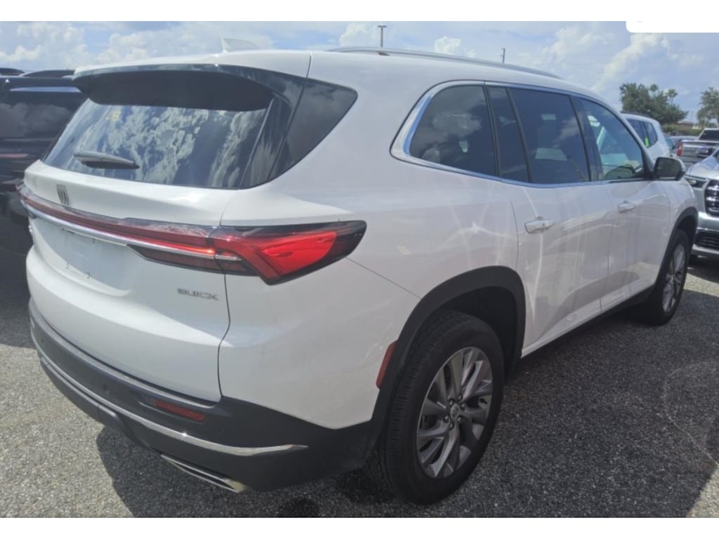 Used 2026 Buick Enclave Preferred Sport Utility