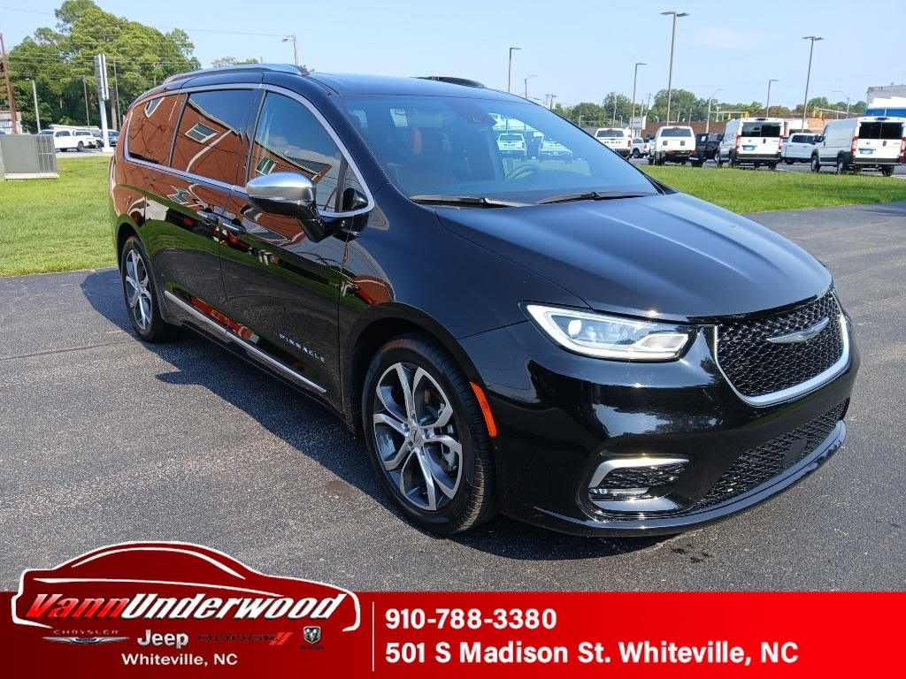 Used 2024 Chrysler Pacifica Pinnacle Passenger Van