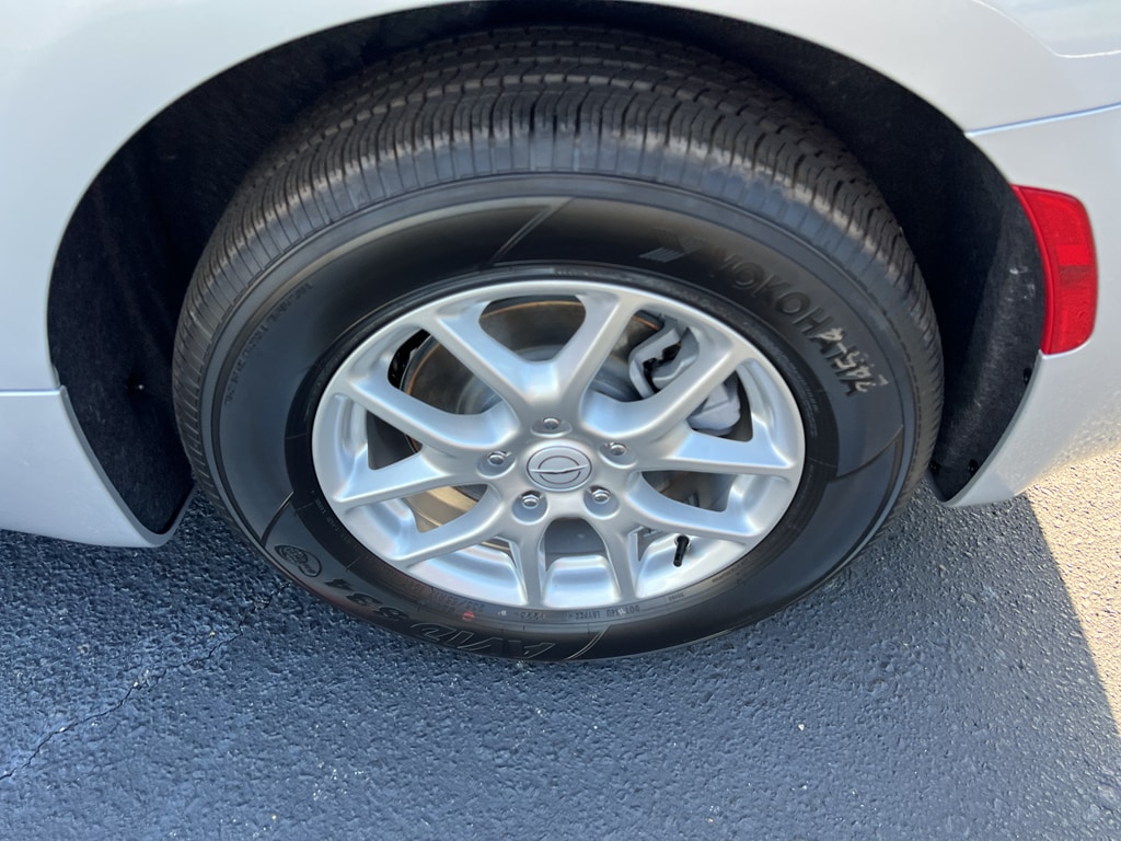 2026 Chrysler Pacifica Select - Photo 8