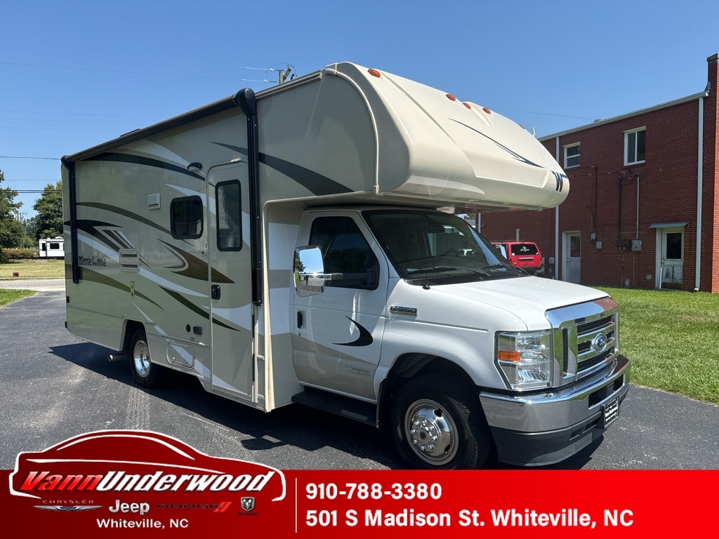 Used 2021 Ford Econoline Base Cutaway