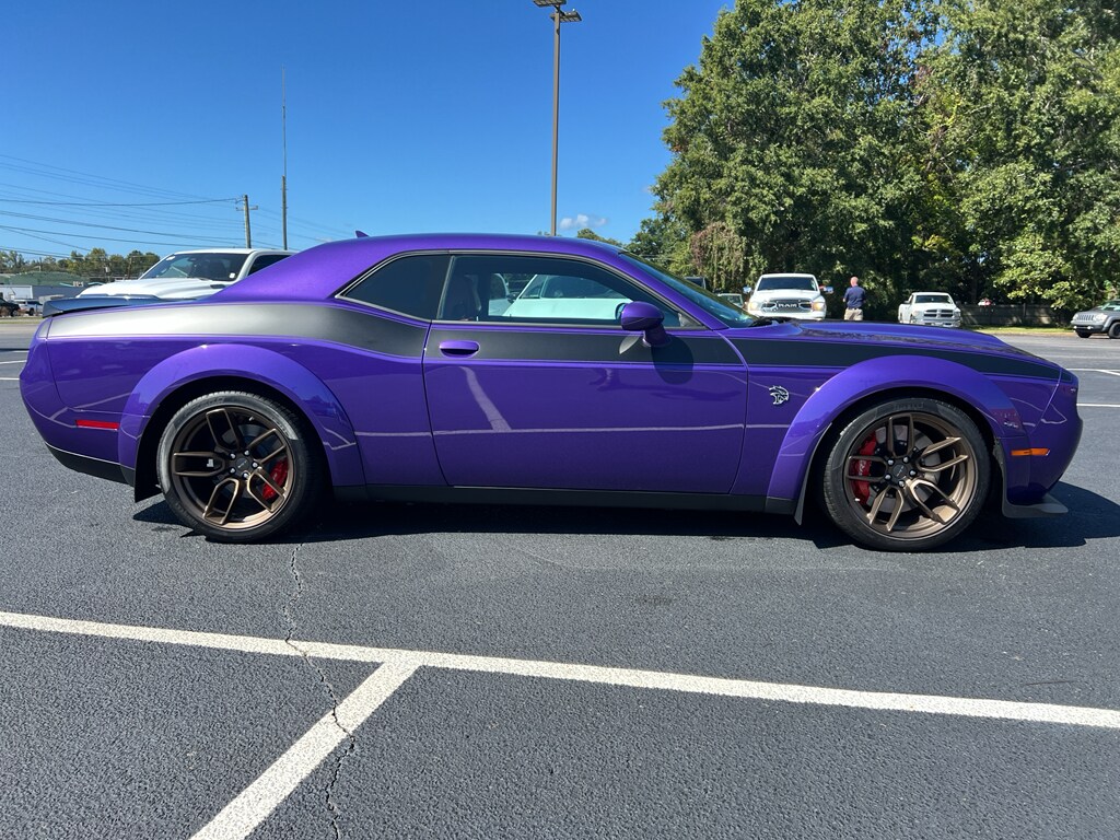 2023 Dodge Challenger SRT8 Hellcat Widebody photo 2