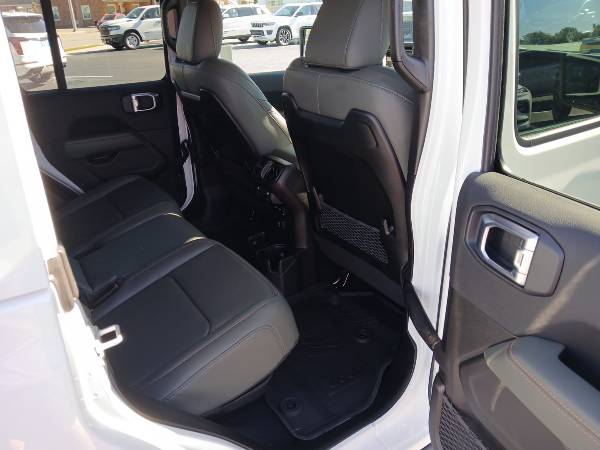 Photo 32