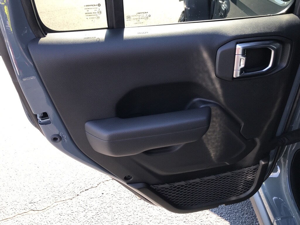 2026 Jeep Wrangler 4-Door Willys - Photo 25