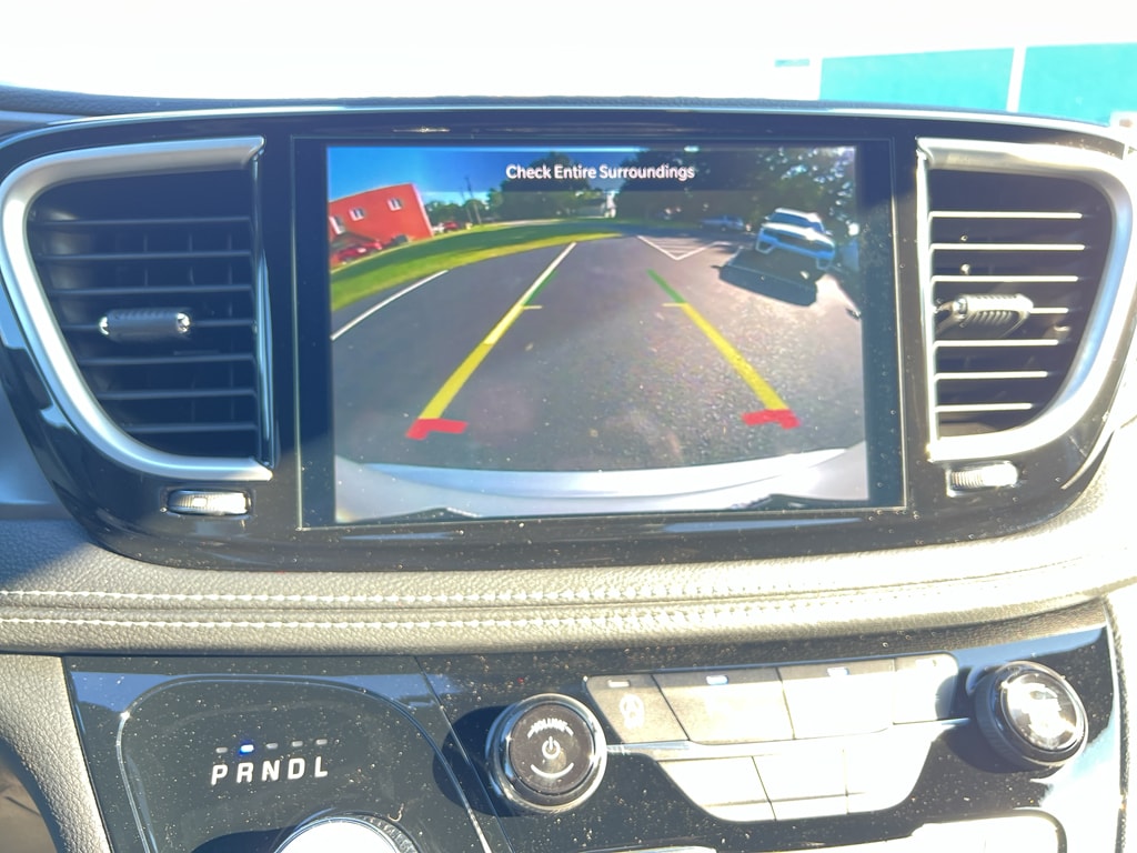 2026 Chrysler Pacifica Select - Photo 30