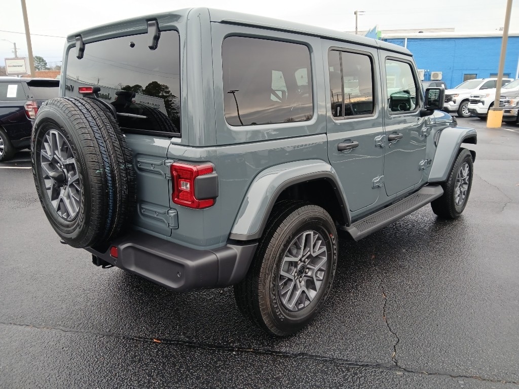 New 2026 Jeep Wrangler 4-DOOR SAHARA Sport Utility