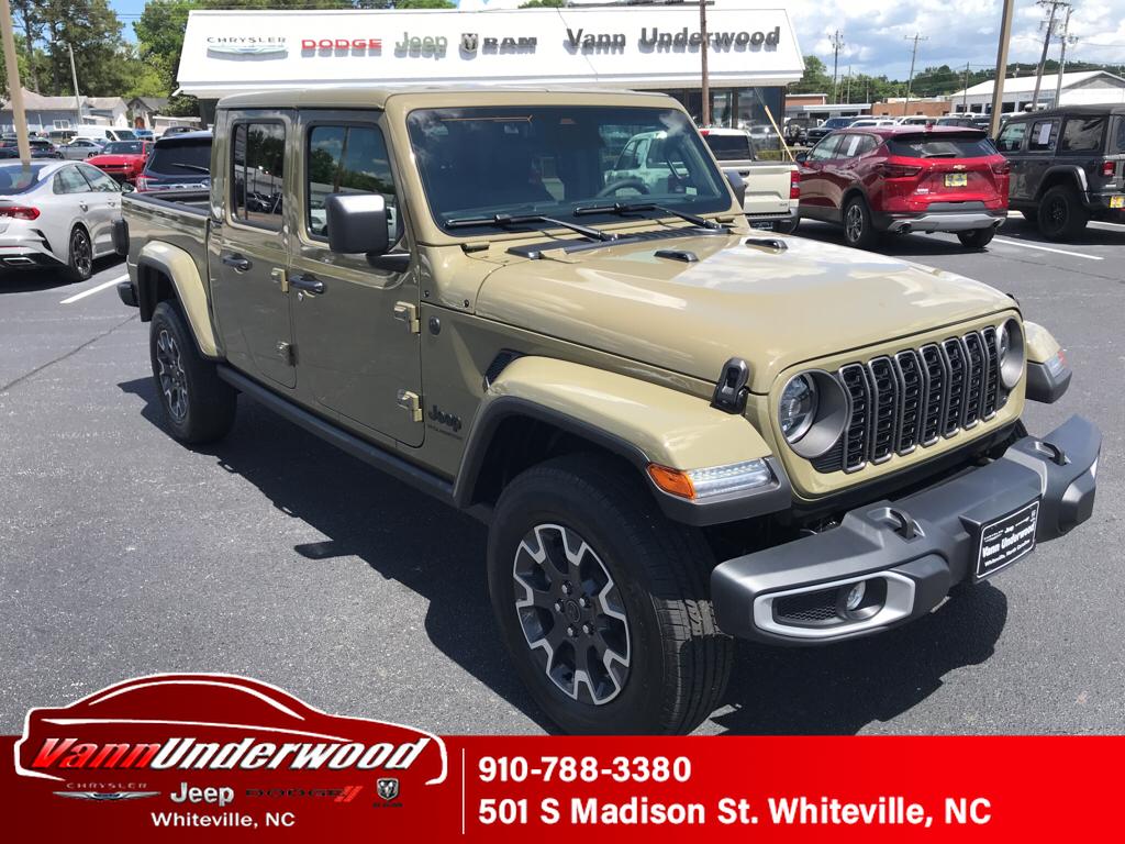 2026 Jeep Gladiator Sahara Auto's photo