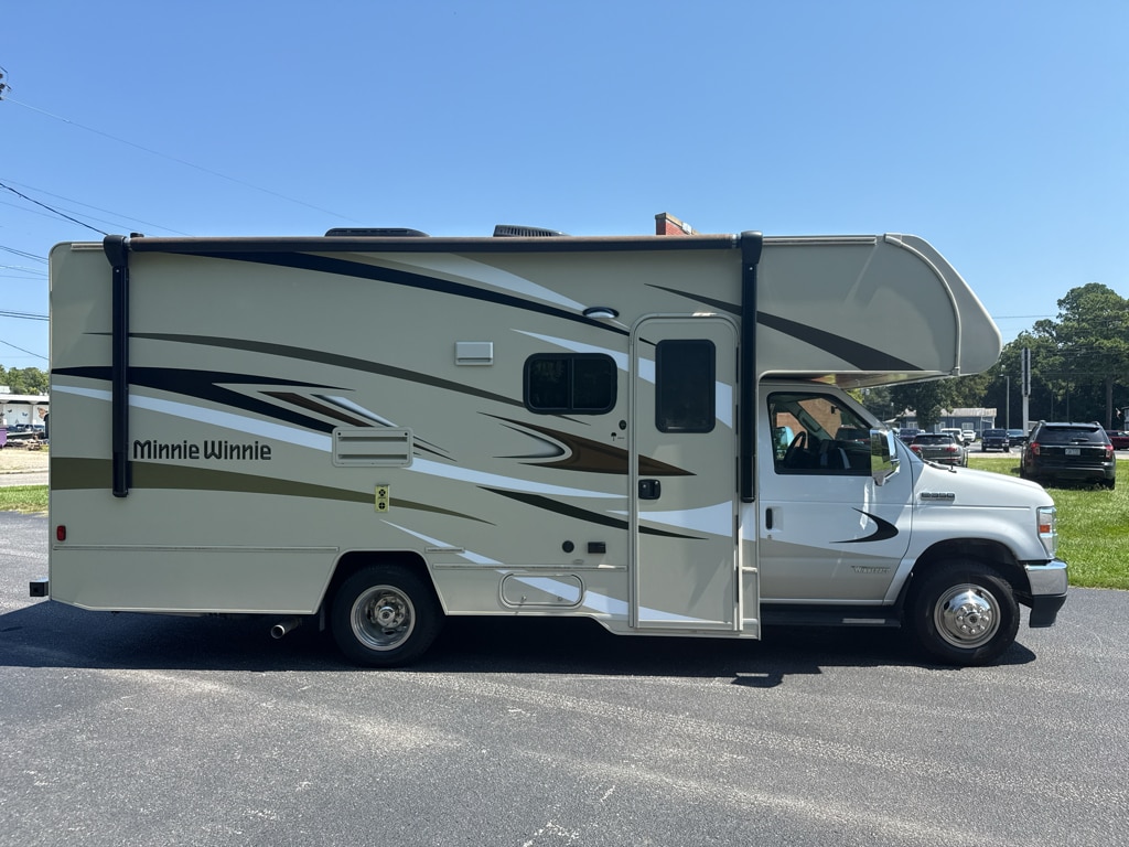 Used 2021 Ford Econoline Base Cutaway