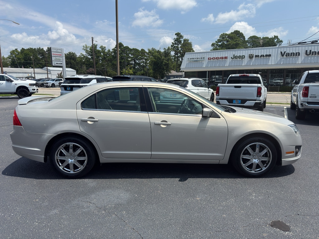 Used 2010 Ford Fusion SE Sedan