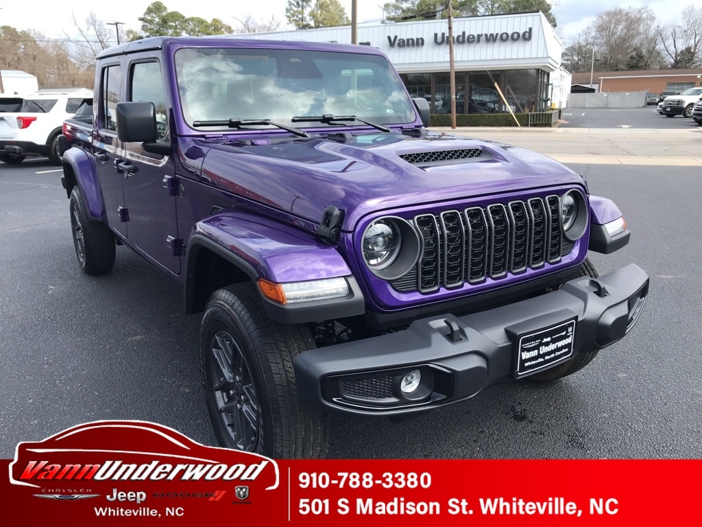 New 2026 Jeep Gladiator SPORT S 4X4 Pickup