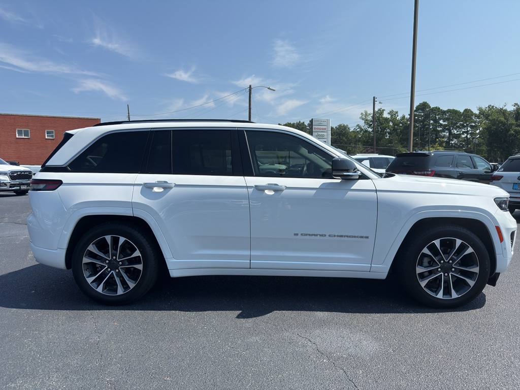 Used 2023 Jeep Grand Cherokee Overland Sport Utility