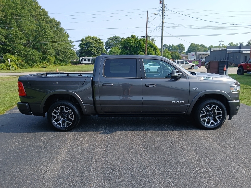 New 2026 Ram 1500 LARAMIE CREW CAB 4X4 5'7 BOX Pickup