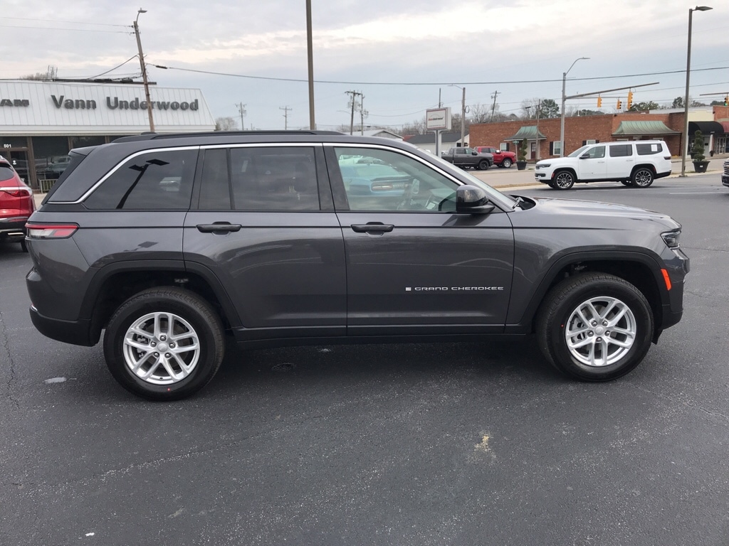 New 2026 Jeep Grand Cherokee LAREDO X 4X4 Sport Utility
