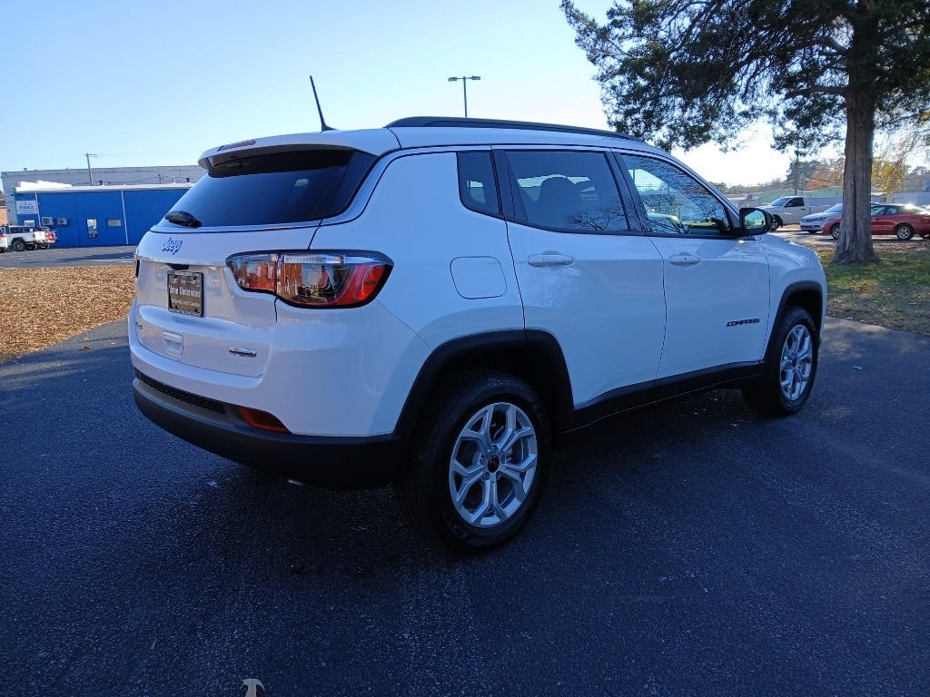 New 2026 Jeep Compass LATITUDE 4X4 Sport Utility
