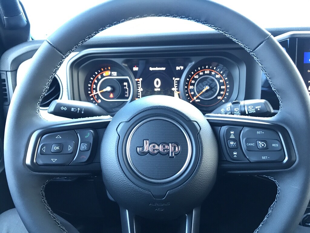 2026 Jeep Wrangler 4-Door Willys - Photo 41
