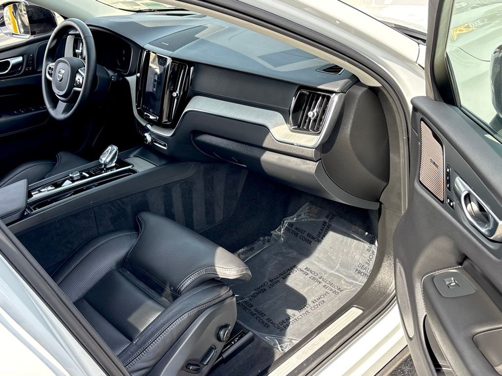 2025 Volvo XC60 Ultra - Photo 29