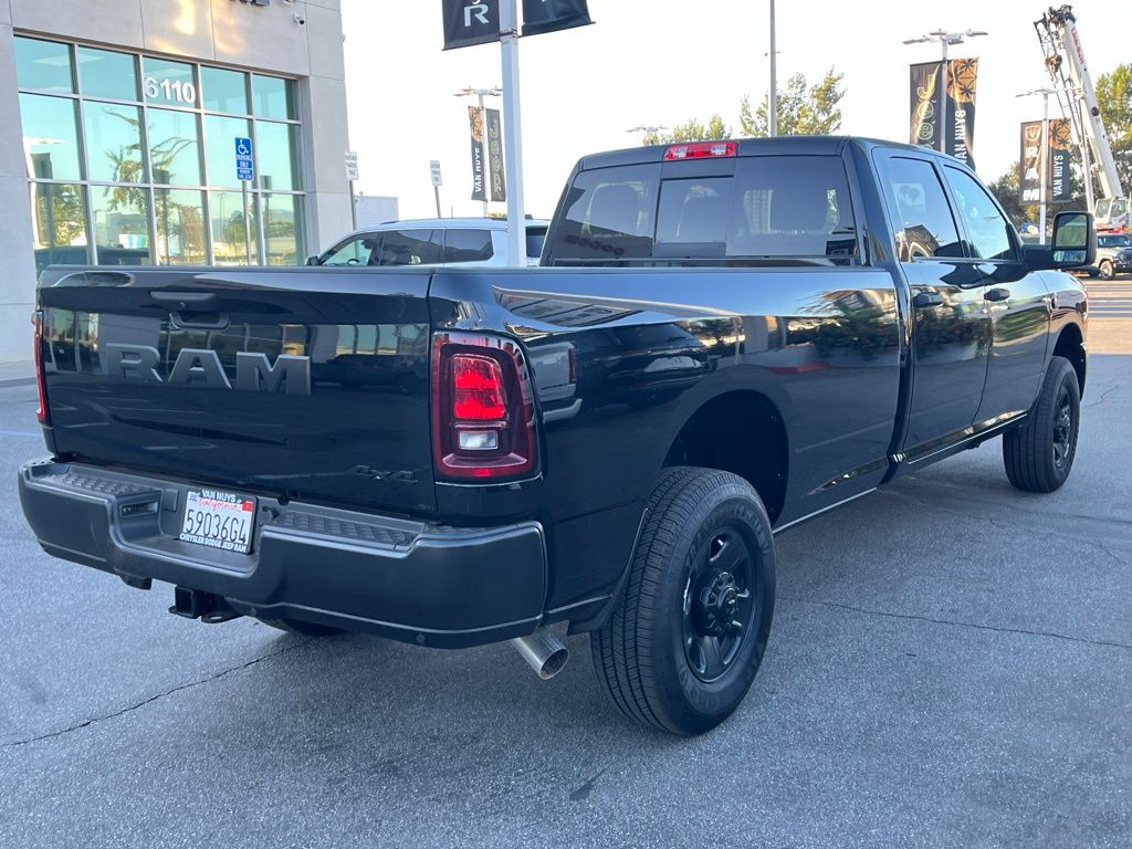 2025 Ram 3500 Tradesman photo 3