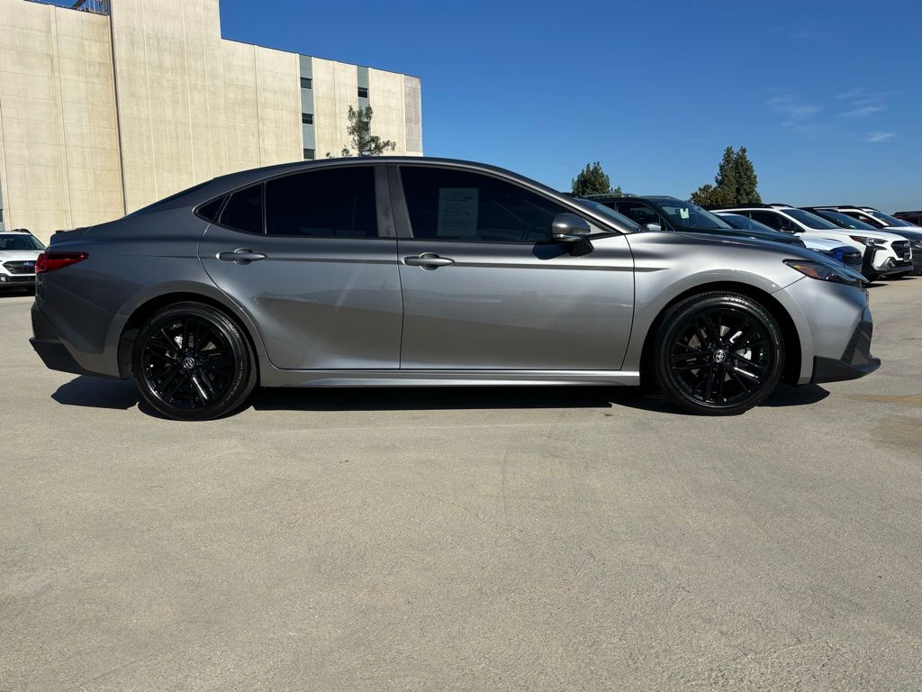 2025 Toyota Camry SE photo 2