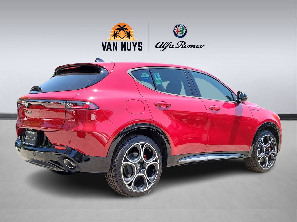 2024 Alfa Romeo Tonale Ti photo 2
