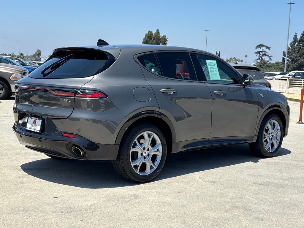 2024 Dodge Hornet R/T Plus photo 3