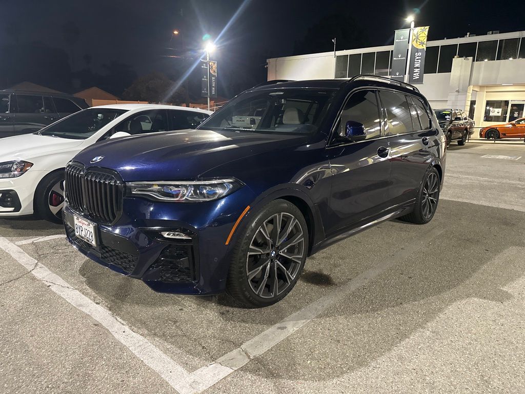 2022 Bmw X7 M50i photo 2