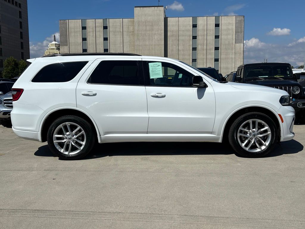 2023 Dodge Durango GT photo 2