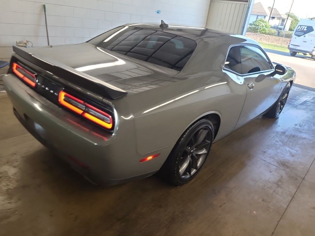 2019 Dodge Challenger R/T Scat Pack photo 2