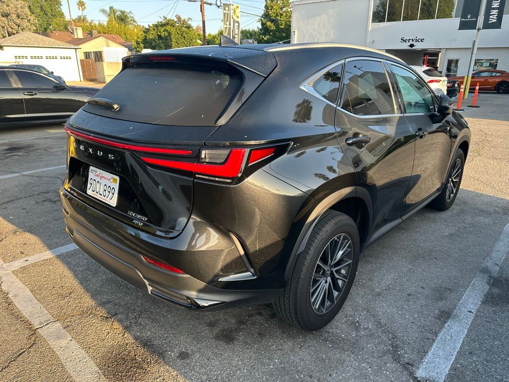 2022 Lexus NX 350 photo 3