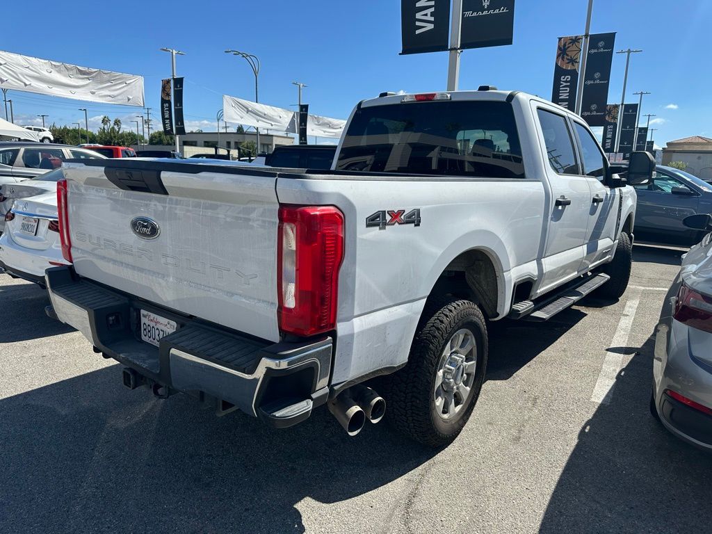 2024 Ford F-250 photo 3